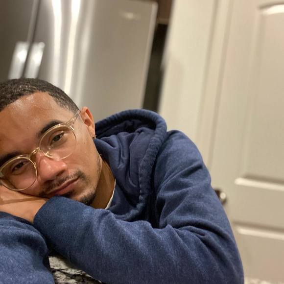 Meet your Posher, Cedric - Picture 1 of 1